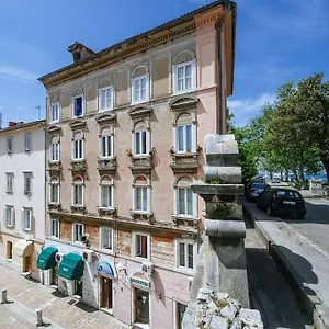 https://apartments-jadera.hotelinzadar.com